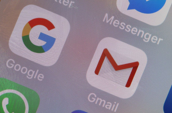 هكذا يخترق "Gmail" خصوصياتك في هاتف آيفون