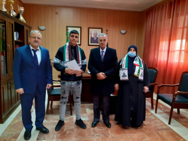 سفارة فلسطين في الجزائر تسلم جائزة فيلم الدقيقة الواحدة