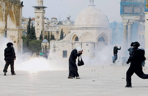 أبو طير: انتهاكات الاحتلال في القدس اعتداء صارخ