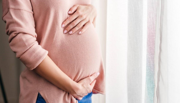وُصِفت بالنادرة.. أمريكية تفاجأ بجنين ثاني داخل رحمها بعد مرور شهر على الحمل