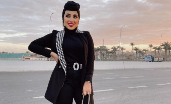 كيف تنسقي الحجاب مع البدلة النسائية ؟