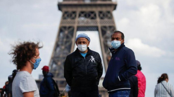 الصحة الفرنسية تسجل 374 حالة وفاة جديدة بفيروس (كورونا)