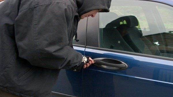عند تعرضك للسرقة.. هل يستطيع "إير تاجز" إيجاد سيارتك المسروقة ؟