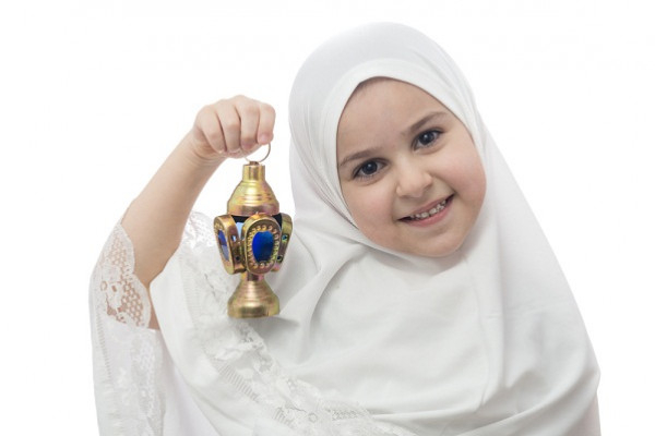 تجنبي أن تقعي في هذه الأخطاء عند تعليم طفلك الصيام