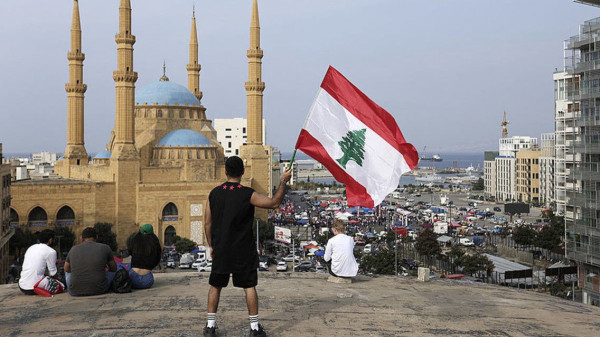 فرنسا تفرض قيوداً على دخول شخصيات لبنانية "ضالعة في العرقلة السياسية"
