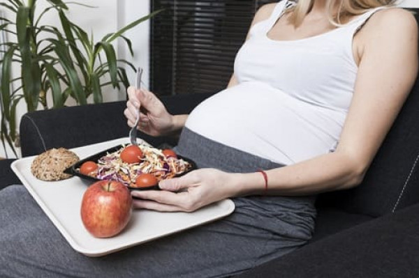 إليكِ أهم نظام غذائي يساعدك على الحمل