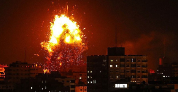 طائرات الاحتلال تدمر مقر الأمن الداخلي بمحافظة شمال قطاع غزة