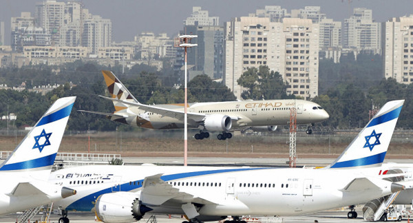 إسرائيل تغلق مطار (بن غوريون) بسبب صواريخ المقاومة