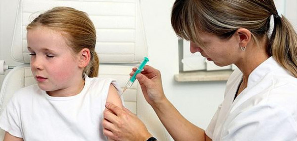 منظمة الصحة العالمية تحذر من تطعيم الأطفال.. لهذا السبب