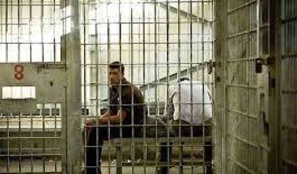 هيئة الأسرى: محاكم الاحتلال في"عوفر" و"سالم" تمددان توقيف 54 معتقلا