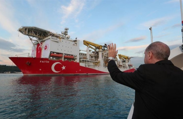 أردوغان يعلن اكتشاف 135 مليار متر مكعب من الغاز بالبحر الأسود