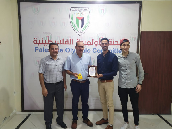 المجدلاوي يلتقي أكاديمية الاستقلال الرياضية بغزة