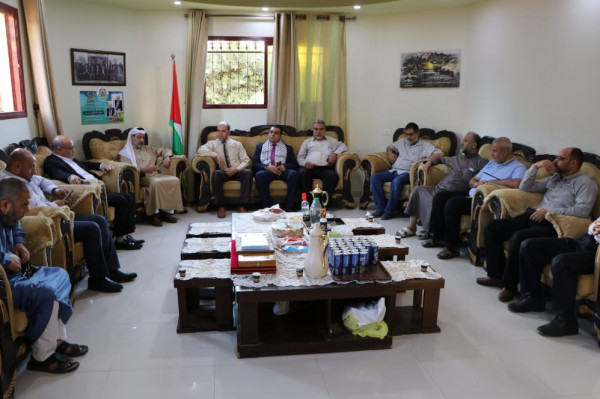 حماس بالوسطى تزور رئيس اللجنة الحكومية عصام الدعليس