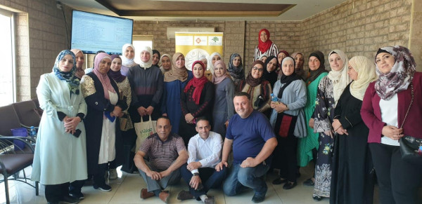 المركز الفلسطيني للاتصال ينفذ ورشة عمل حول ادارة المتاجر الرقمية