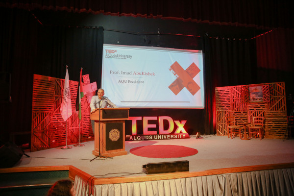 مشاركون في مؤتمر TEDx جامعة القدس يتحدثون عن تجاربهم الملهمة