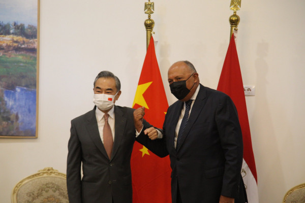 وزير خارجية الصين يبحث مع السيسي وشكري ملف سد النهضة