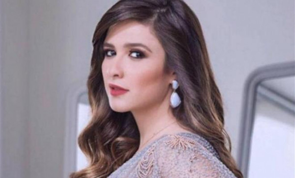 تطورات الحالة الصحية للفنانة ياسمين عبد العزيز
