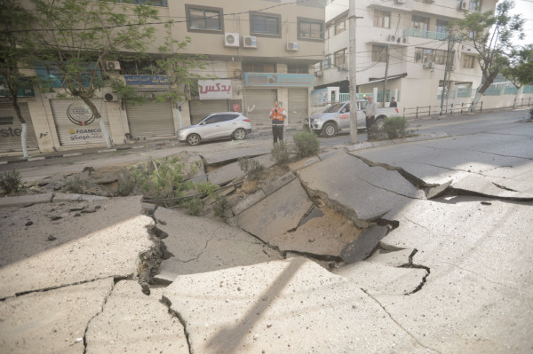 بلدية غزة: نخشى من حدوث كارثة صحية وبيئية وإصلاح الطرق مؤقت