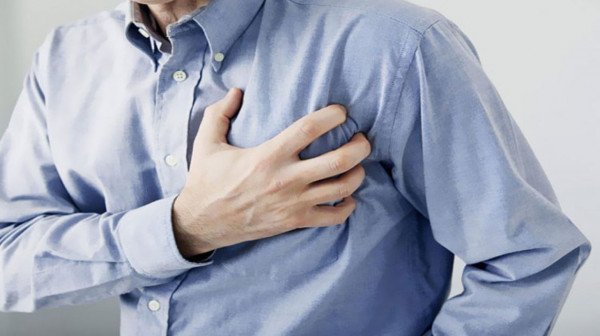 استشاري أمراض قلب يكشف أسباب الموت المفاجئ لدى هاتيْن الفئتيْن