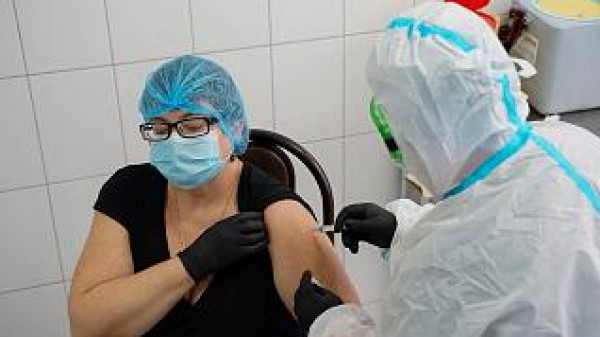 إسرائيل: انطلاق عملية التطعيم بالجرعة الثالثة من لقاح (كورونا)