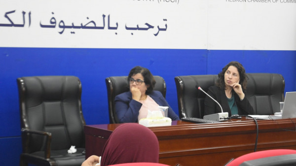 الأزرق: نأمل أن تتبنى السلطة قوانين عادلة للنساء تحقق العدالة للمرأة