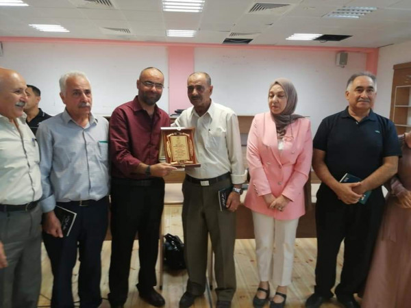 إشهار المجموعة الأدبية (سطور على بقعة النرد) للكاتب والأديب نسيم فبها