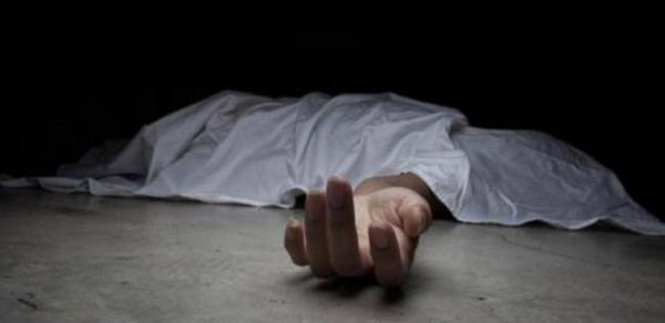 ليرضي زوجته.. ثلاثيني يقتل والدته ويفر بالهروب