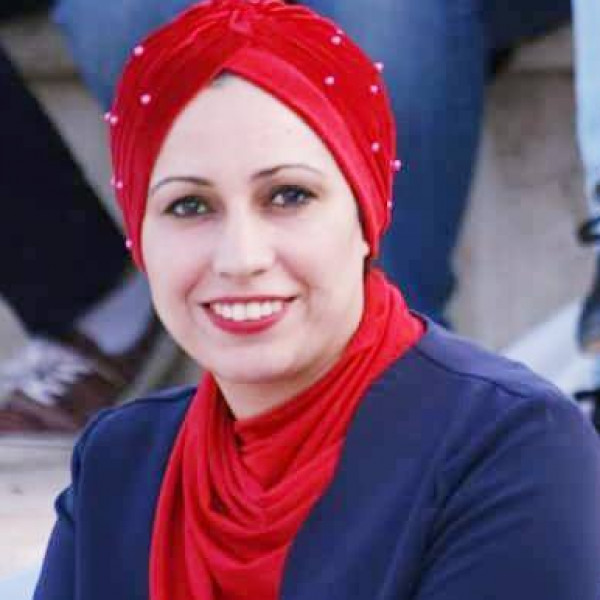 أنهار الديك.. بين انتظار المولود ورؤية النور والحرية