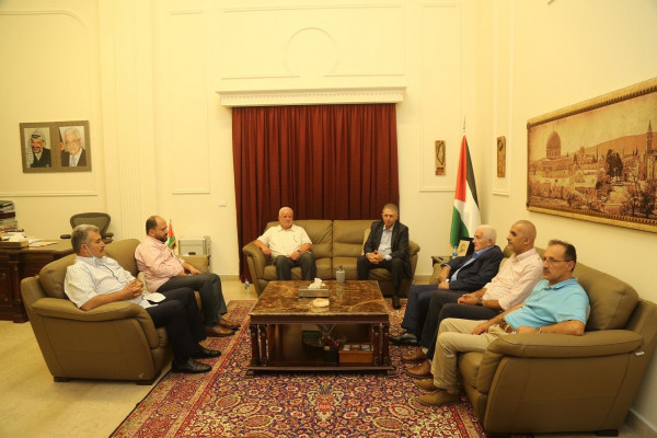 السفير دبور يستقبل وفداً من جمعية الهلال الأحمر الفلسطيني في لبنان