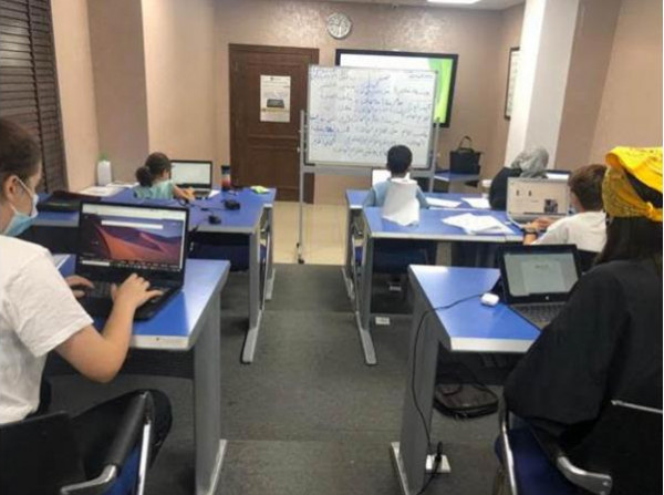 أبوغزاله يفتتح برنامج "المعلم الرقمي الصغير" التدريبي لليافعين