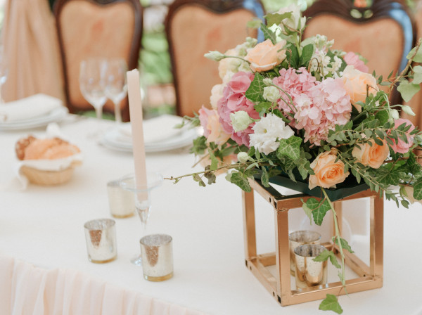 أجمل التصاميم لطاولة تهنئة العروسين