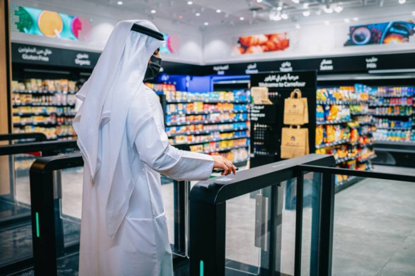 الأول من نوعه.. الإمارات تطلق متجر يستخدم الذكاء الإصطناعي