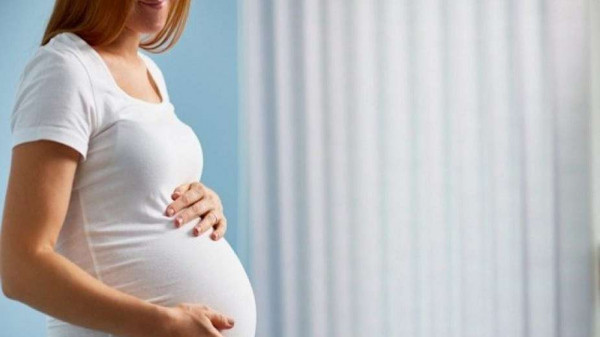 شاهد: أطباء يغنون لسيدة حامل قبل إخضاعها للعملية القيصرية