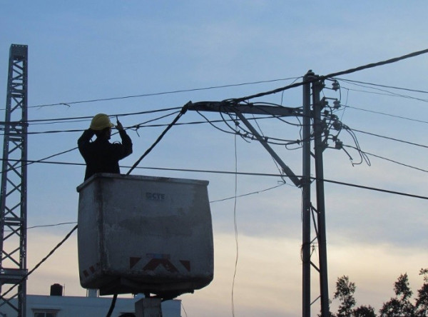 طالع جدول قطع الكهرباء الاضافي في غزة اليوم الأحد