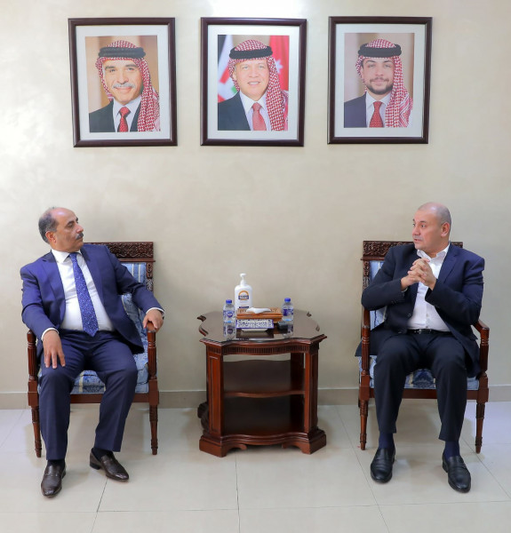 رئيس مجلس النواب الأردني يستقبل وزير الزراعة الفلسطيني