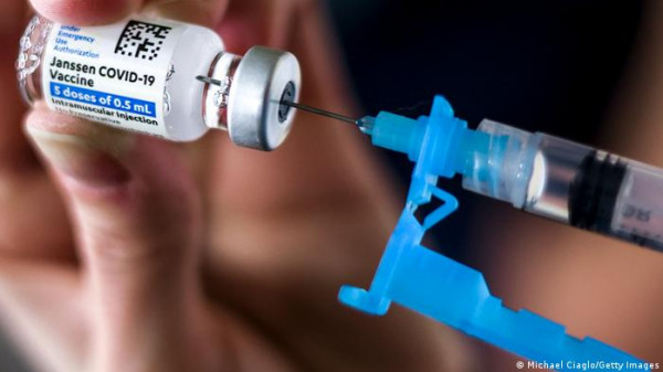 أطباء يوصون بإعادة التطعيم بعد مضي 6 أشهرعلى اللقاح الأول