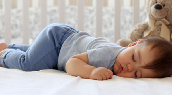 للأمهات.. كيف تنظمين نوم الرضيع بعمر شهرين؟