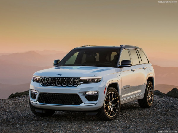 Jeep تكشف عن سيارتها الجديدة (جراند شيروكي)