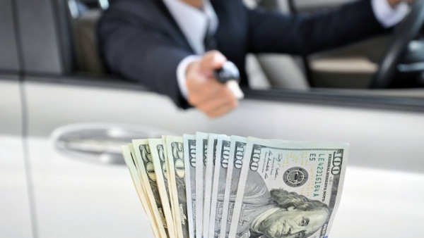 لمسات بسيطة ترفع من سعر سيارتك قبل بيعها