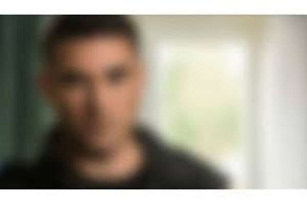 بسبب التهديدات.. فنان شهير يعلن اعتزاله الفن بشكل رسمي