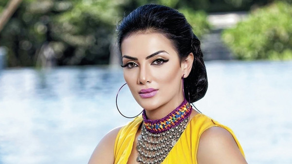 لأول مرة.. حورية فرغلي تفاجئ جمهورها وتظهر بالحجاب
