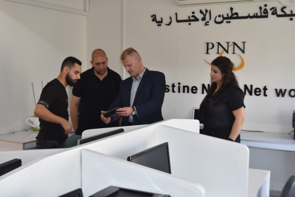 السفير البولندي بفلسطين يحذر من الانجرار وراء وعود الهجرة لأوروبا