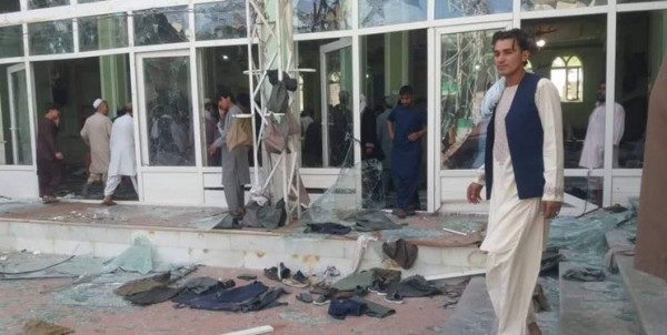 راح ضحيته 41 شخصاً.. تنظيم الدولة يعلن مسؤوليته عن هجوم المسجد الدامي بأفغانستان
