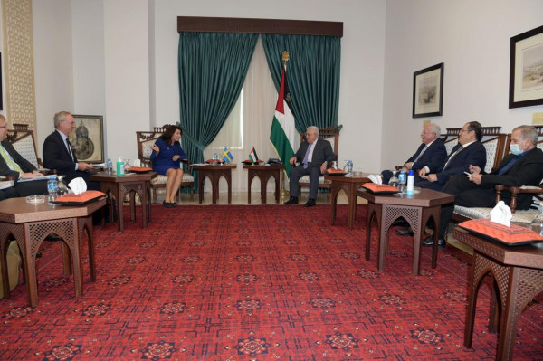 تفاصيل اجتماع الرئيس عباس ووزير خارجية السويد في رام الله