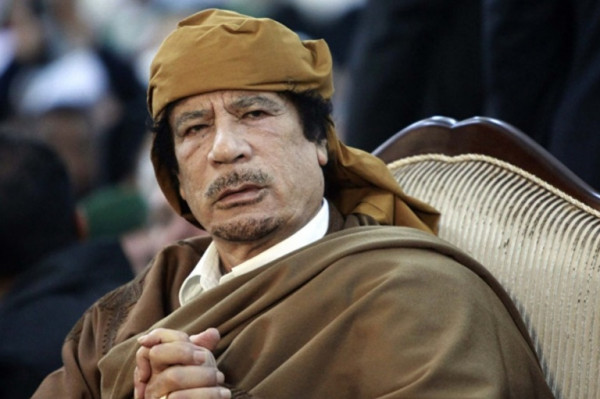 تسجيل صوتي للرئيس الليبي الراحل معمر القذافي قبل مقتله بساعات.. ماذا قال؟