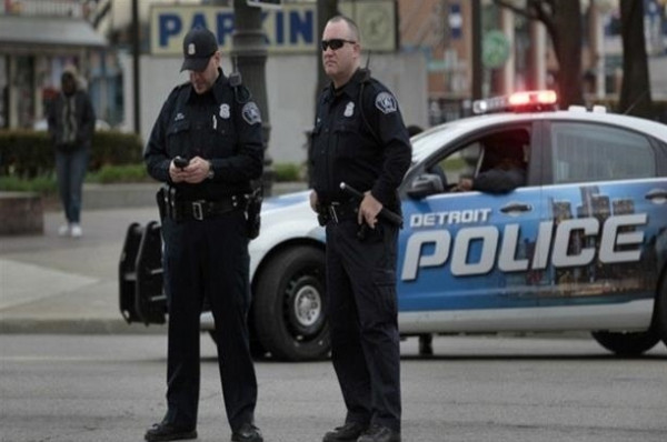 مقتل شخصين وإصابة 4 في إطلاق نار بمركز تسوق في أمريكا
