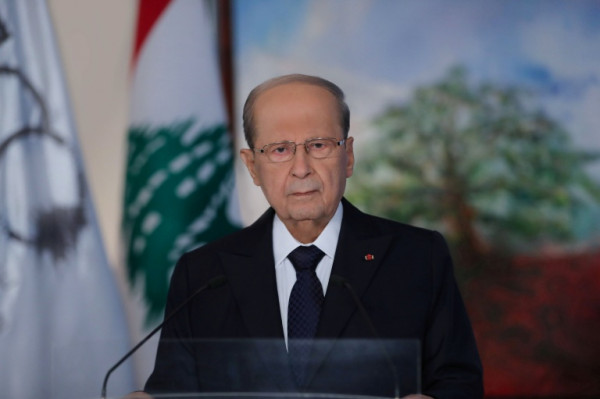 الرئيس اللبناني يطالب مجلس الوزراء بسرعة الانعقاد