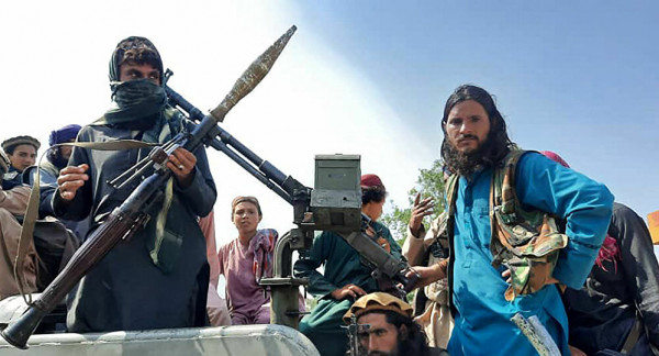 الكشف عن صفقة سرية بين أمريكا و(طالبان)