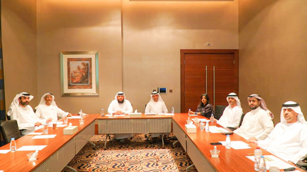 جمعية الإمارات للمحامين والقانونيين تعقد اجتماعها وتفتتح برنامج القادة