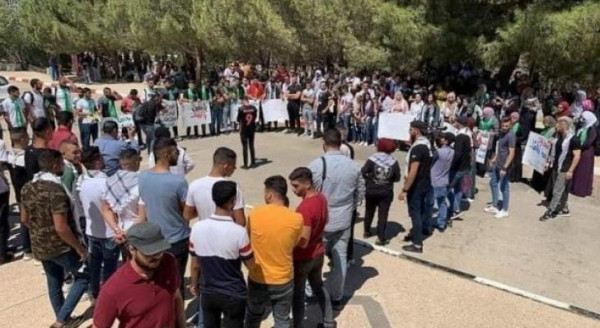 وقفة للكتل الطلابية في جامعة بيرزيت تضامنًا مع الأسرى المضربين